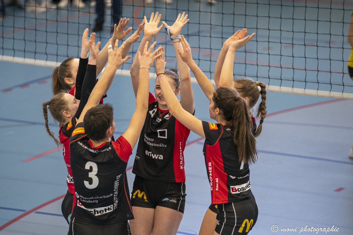 Sieger im Derby gegen Baden Volley Aarau BTV Aarau Volleyball